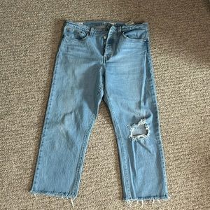 Levi Wedgie Straight cropped jeans
